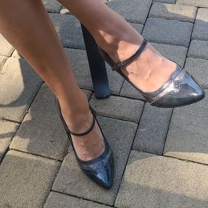 Dana Buchman Mary Jane pumps